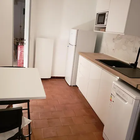 Individuelles Pour Courtes Et Moyennes Durees LʼIsle-Jourdain